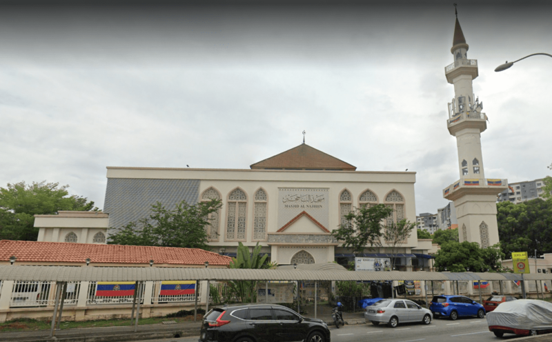 MENAIKTARAF MASJID AL-NAJIHIN